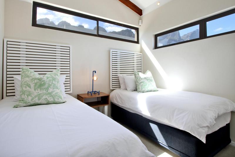 4 Bedroom Property for Sale in Bakoven Western Cape